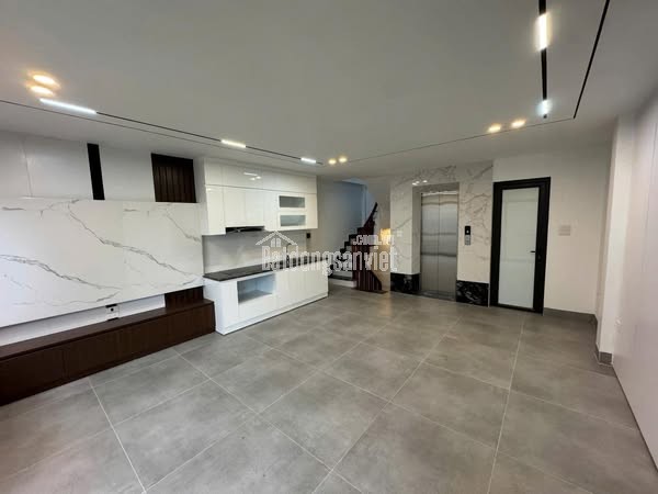 NHÀ ĐẸP DÂN XÂY VIỆT HƯNG - NGÔ GIA TỰ - HOA LÂM - LONG BIÊN GẦN 35M X 5 TẦNG KIÊN CỐ, ĐẦY ĐỦ CÔNG