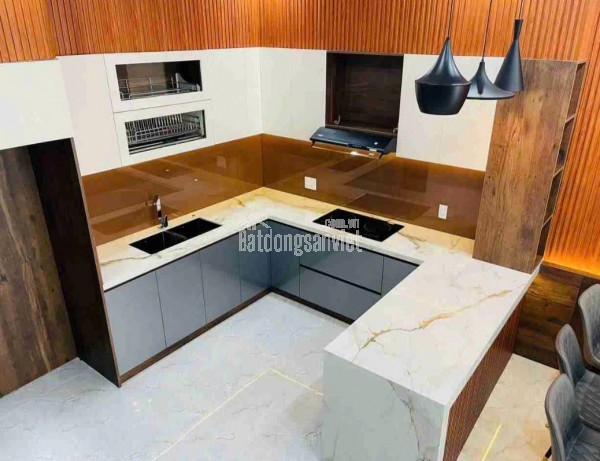 Mặt Tiền đường Dương Tự Minh nhà 5 tầng ở Sơn Trà , Đà Nẵng