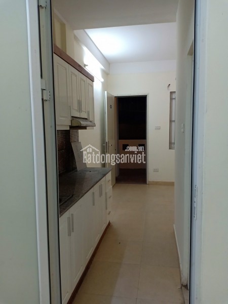 Chính chủ cần cho thuê CCMN khép kín 30m gồm 1 ngủ, 1 khách và bếp.