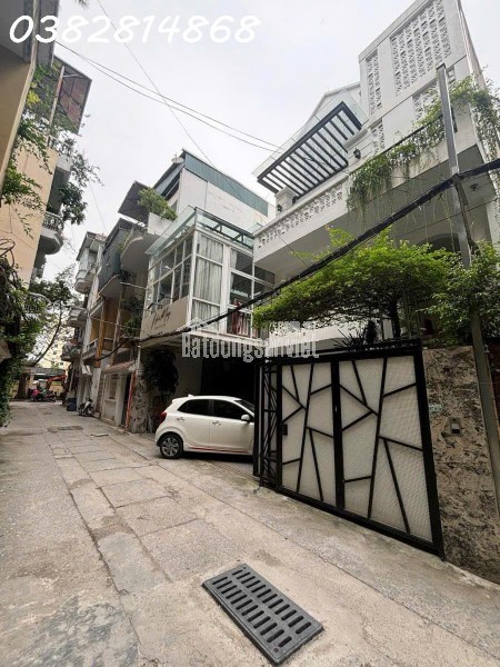 Cần bán nhà phố Cầu Giấy:
📏 DT 101m², MT 6,82m
🚗 Đường lớn, kinh doanh sầm uất, phù hợp làm văn