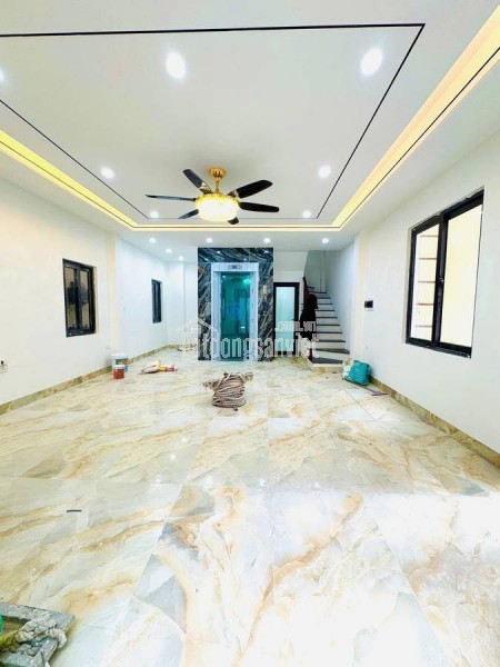 BÁN NHÀ 6 TẦNG - LÔ GÓC 3 THOÁNG - THANG MÁY - FULL NỘI THẤT - NGUYỄN VĂN CỪ, LONG BIÊN