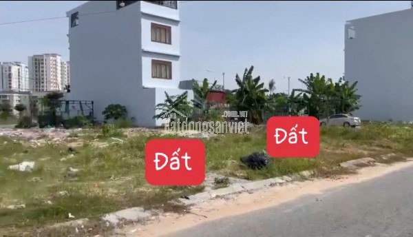 Đất Tp Bến Cát 214m2 sát KCN Visip 2 giá chỉ 450tr.
Đất ở đô thị sỗ Hồng sẵn.
Bao phí sang tên