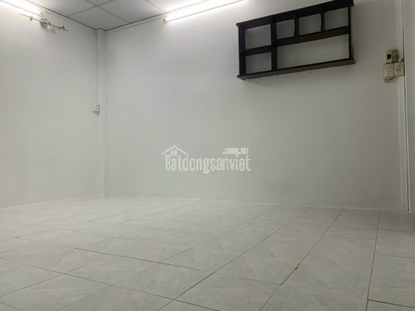 HÀNG ĐỘC QUYỀN GIÁ TỐT KHÔNG CÓ CĂN THỨ 2 - PHAN VĂN HỚN - 32m2 - NGANG 4M - KHÔNG QUY HOẠCH,