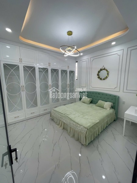 BÁN NHÀ PHỐ ĐẸP 2 TẦNG, 5 PN, 5 WC - PHÚ MỸ, QUẬN 7 - GIÁ NHỈNH 9 TỶ - VỊ TRÍ VÀNG