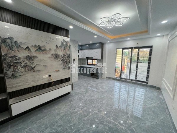 PHÂN LÔ HOÀNG CẦU - Ô TÔ VÀO NHÀ - GẦN HỒ - GẦN CÔNG VIÊN - 45M*4T - CHỈ 15.5 TỶ