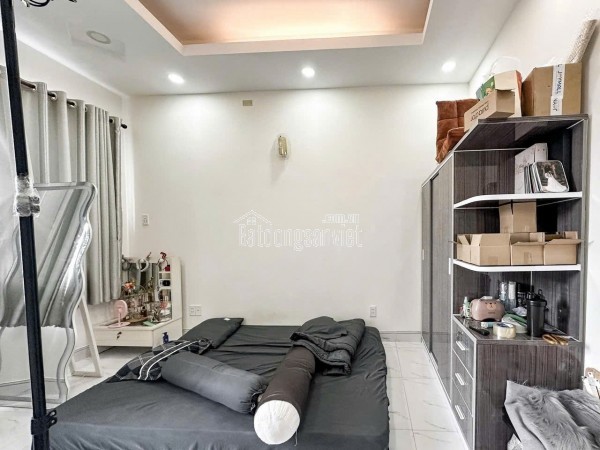 Chỉ 4.58 TỶ TL! 3Tầng/3pn HẺM Ô TÔ– GẦN CÔNG VIÊN LÀNG HOA- Gò Vấp!