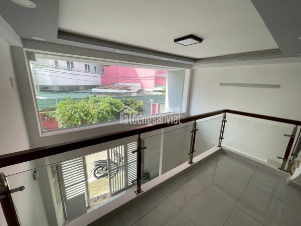 BÁN NHÀ VÍP 2MT KINH DOANH,XE HƠI VI VU,SHR ,DT 32m2 - P4,PHÚ NHUẬN - CHỈ 10,6 TỶ !!