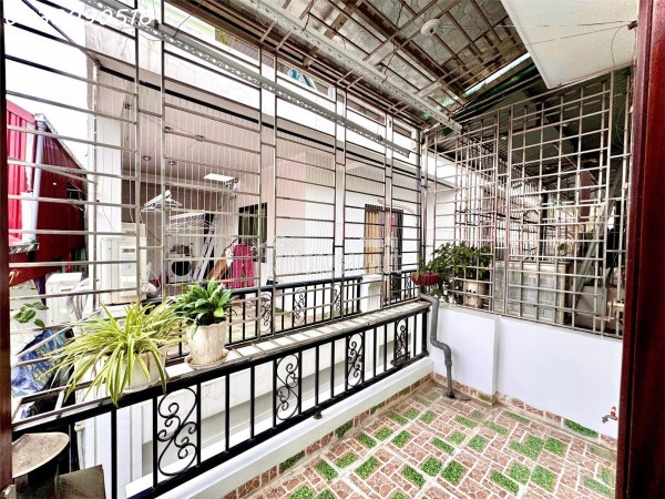Bán nhà Võ Chí Công, CHÍNH CHỦ 45m2 giá hơn 6 Tỷ