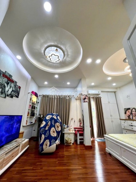 💥💥💥 HOT HOT- NGỘP BANK BÁN GẤP.
💥💥😍
🔥🔥 NHÀ MẶT TIỀN KHU CHỢ TÂN BÌNH - DT 5.6M x 11.5M-