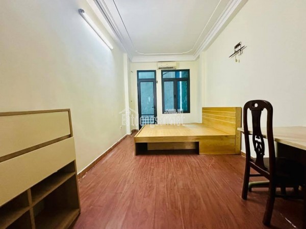 Bán nhà đẹp phố Hoàng Hoa Thám 35m2 5tầng mặt tiền 3m 5.99 tỷ Tây Hồ