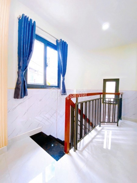 Bán nhà Duy Tân, Quận PHÚ NHUẬN, 3 mặt tiền, Đường xe hơi, 5.8 tỷ