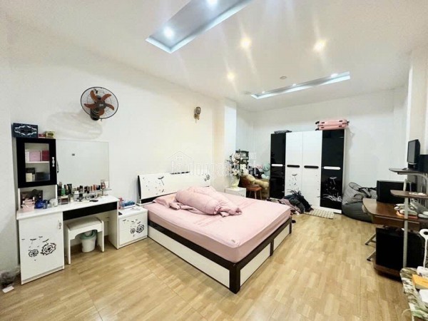 NHÀ MỚI ĐẸP 4 TẦNG - NGUYỄN CỬU ĐÀM - HẺM XE Ô TÔ ĐỖ NGÀY ĐÊM - PHÁP LÝ CHUẨN