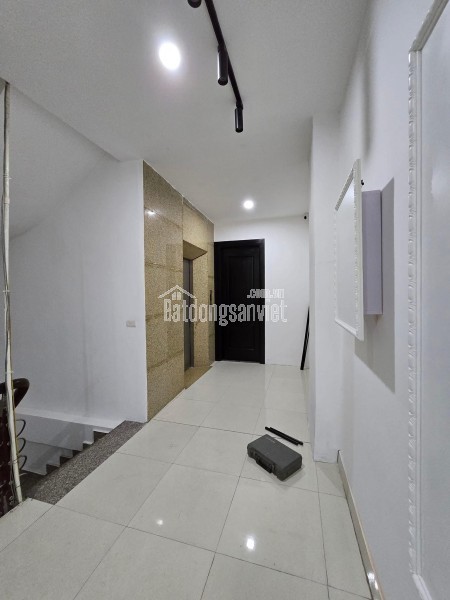 MẶT PHỐ VIP THÁI HÀ ! Mặt phố – Thang máy – Sổ đẹp – kinh doanh tốt – 1 mặt phố 1 mặt ngõ.