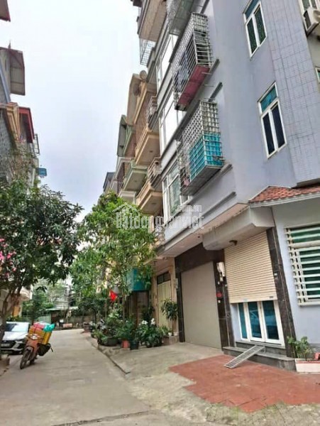 Nhà đẹp Kim Giang, Hoàng Mai, Ô tô, KD, Ngõ thông, đẹp ở luôn, 51m2x4T giá 9.9 tỷ