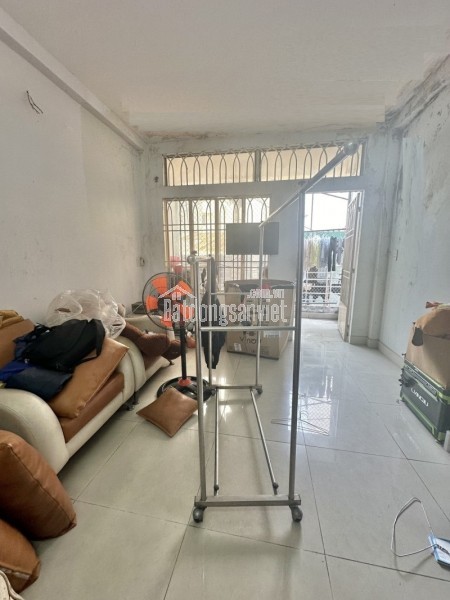 Bán nhà mặt tiền KD Nguyễn Duy Dương, Quận 10, 3 tầng, 4 PN giá 7,9 Tỷ