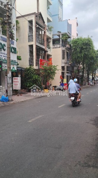 Bán nhà mặt tiền KD Nguyễn Duy Dương, Quận 10, 3 tầng, 4 PN giá 7,9 Tỷ