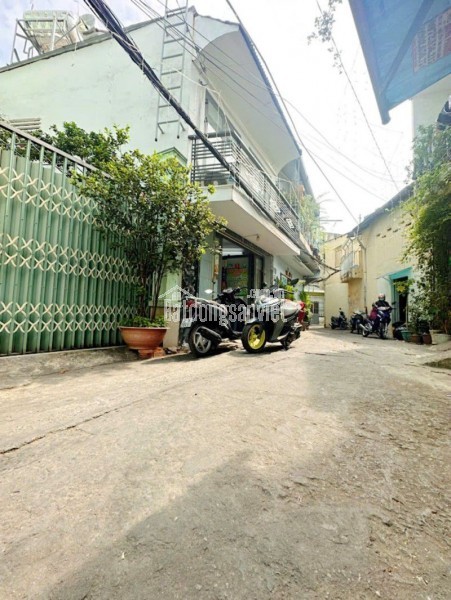 HẺM ÔTÔ NGUYỄN VĂN KHỐI P.9 GÒ GẤP NGAY GẦN CÔNG VIÊN LÀNG HOA, NHÀ SIÊU ĐẸP 2 TẦNG BTCT, 34M2