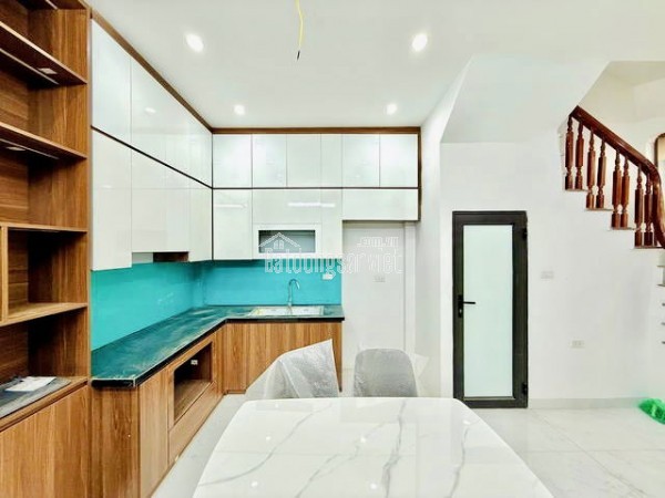 Nhà đẹp phố Đông Thiên - 40m2 mới xây, lô góc gần hồ, nhỉnh 6.5 tỷ