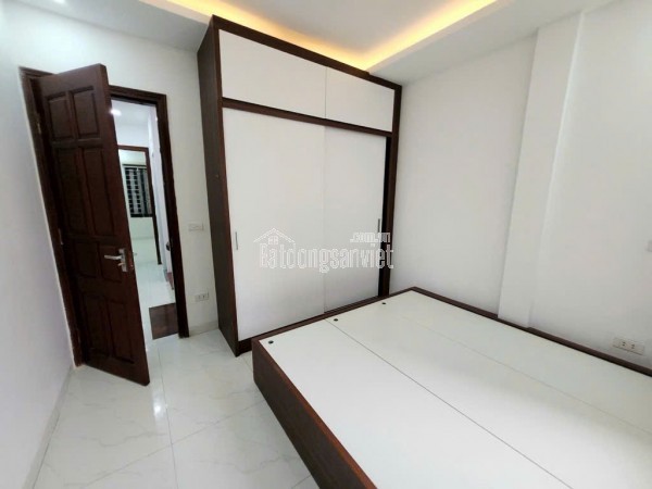 BÁN NHÀ HÀNG XÓM LINH ĐÀM NGÕ RỘNG - THOÁNG - TIỆN ÍCH VÔ VÀN - THÔNG SỐ VÀNG - SỔ ĐẸP