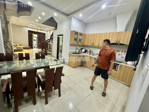 Cần Cho thuê nhà nguyên căn Ngô Gia Tự, Phường Đức Giang, Quận Long Biên, Hà Nội