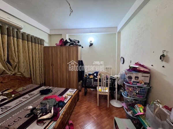 Bán nhà Vũ Tông Phan 31m2 , 5 tầng , 5,6 tỷ