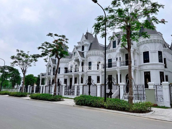 Biệt thự cao cấp nằm trong khu đô thị Pháp Vân - Tứ Hiệp, Hoàng Mai, Hà Nội
