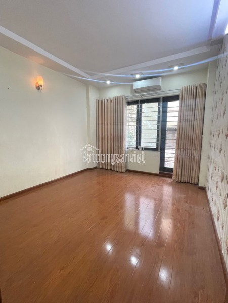 BÁN NHÀ PHÂN LÔ VIP CẦU GIẤY - MẶT NGÕ Ô TÔ THÔNG - KINH DOANH - 2 THOÁNG - ĐẦY ĐỦ TIỆN ÍCH