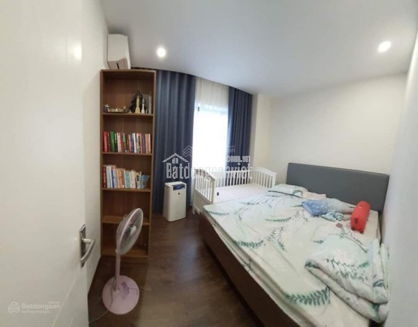 Bán chung cư FLC 36 Phạm Hùng, tầng đẹp, nội thất cơ bản. Giá bán 4.2 tỷ bao phí sang tên