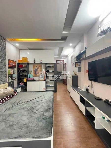 Nhà đẹp Kim Giang, dân xây, mặt ngõ thông, ô tô, kd, 40m2x4T giá 10.8 tỷ