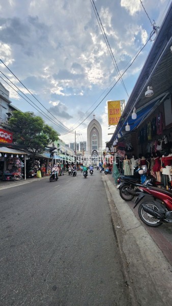 Bán nhà Bùi Văn Ba Quận 7 - 2 tầng, 42m² - Gân KCX Tân Thuận - 4.2 tỷ TL,
