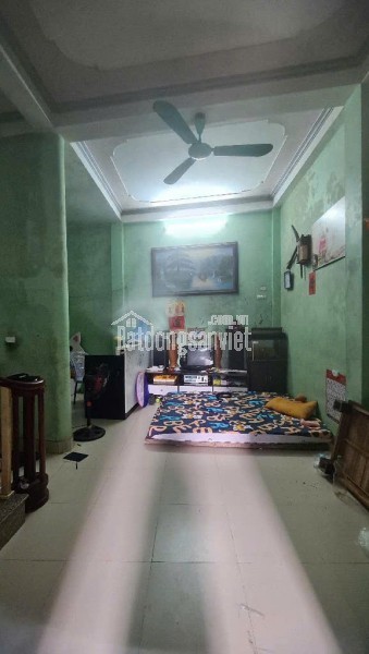 150TR MỘT MÉT
OTO ĐỖ CỬA, RẺ NHẤT KHU BÀ TRIỆU ,SỔ ĐỎ NỞ HẬU KINH DOANH ĐỈNH CAO
LH