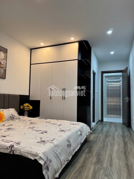 Bán Nhà Xuân La - Tây Hồ - 5 Tầng Thang Máy Nhập Khẩu - Oto Qua Nhà - Full Tiện Ích