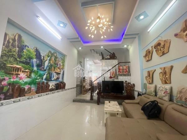 Nhà đẹp ngay Bình Triệu – Gần Fatima – 118m² – Hoàn Công– Giá 9.75 tỷ