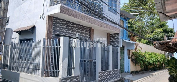 Nhà lô góc 2 Tầng Hẻm xe 7 chỗ thông. Đường Lý Thường Kiệt, TP. Mỹ Tho