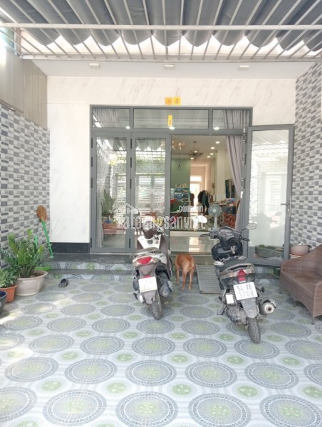 Mặt tiền kinh doanh 133m2 - Gần QL13 & ngã tư Hiệp Bình Phước, Nhà đẹp 3 tầng - hoàn công.