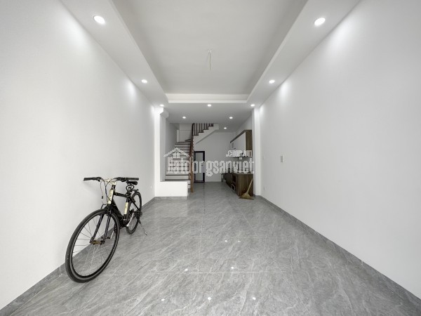 Nhà 5 tầng, 32m Vân Canh, Hoài Đức, vị trí đẹp, ô tô đỗ cửa