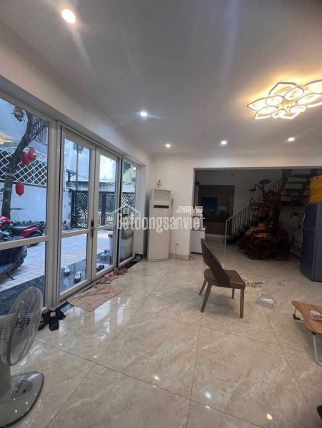 Bán nhà hot VIP nhất Đống Đa . DT 120 m2 , 6T , MT 5 m . Giá 47 tỷ .