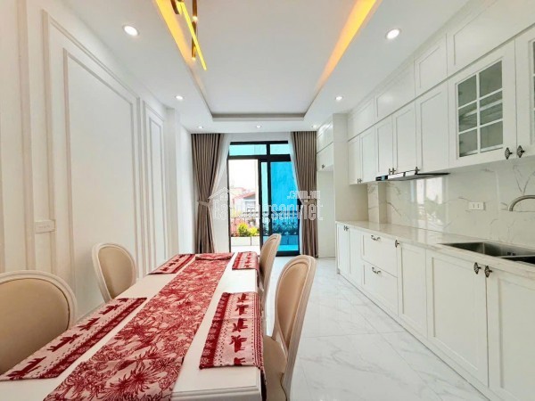 Nhà Tô Vĩnh Diện – Khương Mai – Gần Ngã Tư Sở, 4 tầng chắc chắn, giá 7.2 tỷ