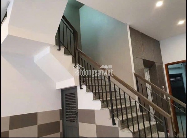 Bán Nhà Đẹp Mới, đường 7.5m, biển Nguyễn Tất Thành, 3PN,0905848545