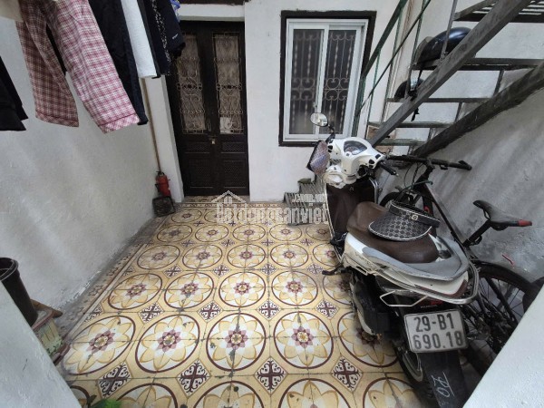 Chính chủ cho thuê tầng 1 Số nhà 27 Ngõ 93 Phố Nghĩa Dũng, Phường Phúc Xá, Quận Ba Đình