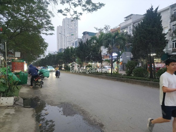 Nhà Vân Canh, Hoài Đức, Hà Nội, nở hậu đẹp mới, cách vài bước ra đường 422B