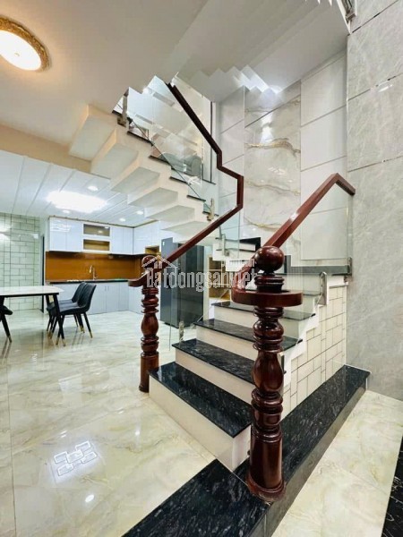 SIÊU VIP 1 CĂN VILLA dtsd lên đến 200M2 (Ngang 6.8m x 18) NHỎ XINH GIỮ LÒNG SG, MÀ GIẢ CHỈ