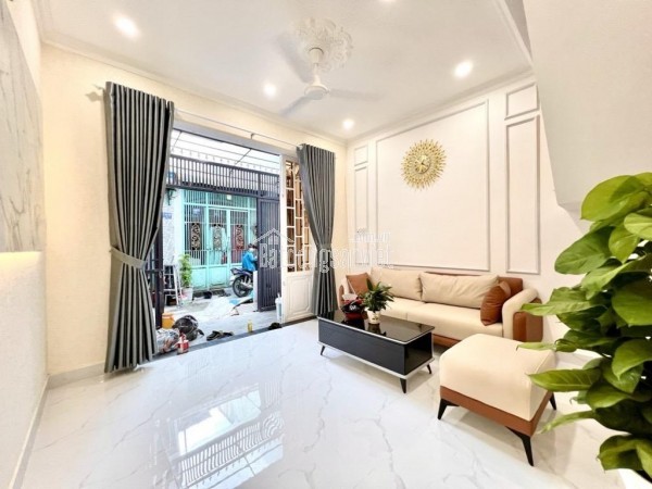 Bán nhà đẹp Hiệp Thành, QUận 12, ngang 4m, 3 Tầng lấu, 3.6 tỷ