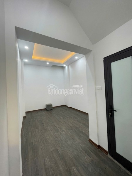 Bán nhà phố Trương Định, ngõ ô tô, phân lô vị trí đẹp, 36m2, giá 10 tỷ