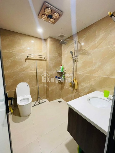 NHÀ ĐẸP ĐÔNG NGẠC - BẮC TỪ LIÊM - DT33M2 - 5 TẦNG - GIÁ HƠN 6 TỶ - ĐỂ Ở KINH DOANH - NGÕ Ô TÔ