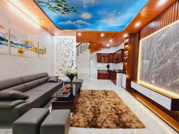 NHÀ ĐẸP ĐÔNG NGẠC - BẮC TỪ LIÊM - DT33M2 - 5 TẦNG - GIÁ HƠN 6 TỶ - ĐỂ Ở KINH DOANH - NGÕ Ô TÔ