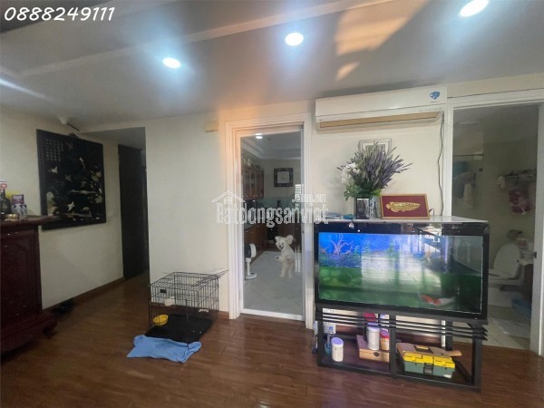 Bán căn hộ tòa E4 Ciputra Hà Nội
Nội thất đẳng cấp - toàn gỗ tự nhiên
Quan chức cấp cao ở