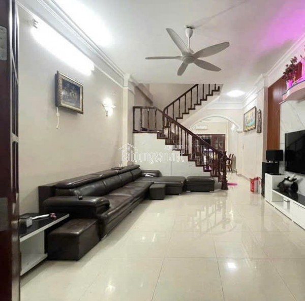 Chính chủ nhờ bán nhà phố Nguyễn Khánh Toàn, thông ra Nguyễn Văn Huyên, Hoàng Quốc Việt, Cầu Giấy,