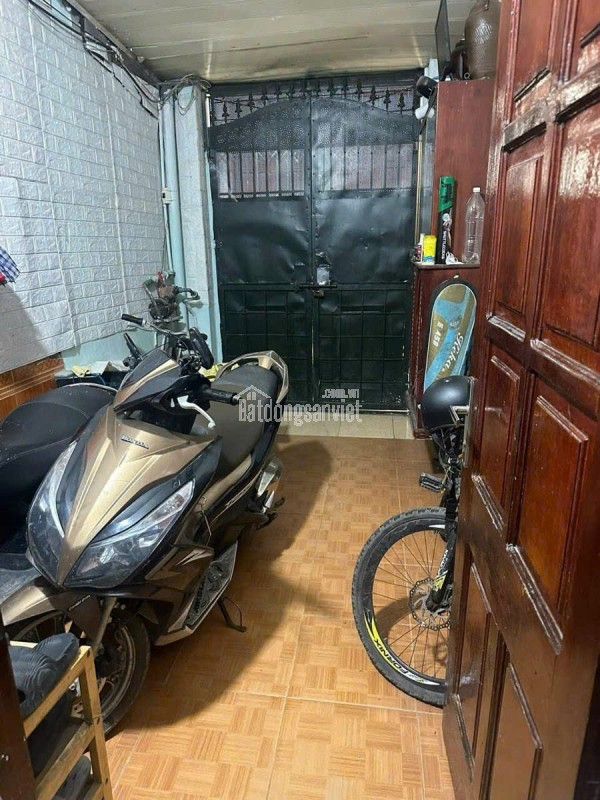 Bán nhà riêng tại Phường Đức Thắng, Bắc Từ Liêm, Hà Nội giá 5 tỷ 300 triệu