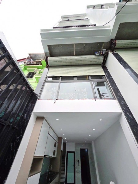 Cầu Giấy nhà mới, 30m2, ngõ rộng, gần phố, 6 tầng thang máy, 8 tỷ